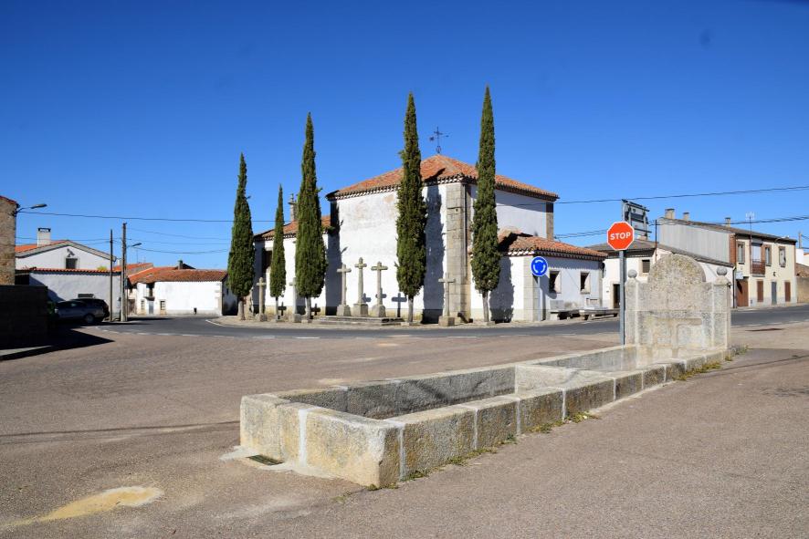 Fuente con abrevadero, VILLAVIEJA DE YELTES (Salamanca)