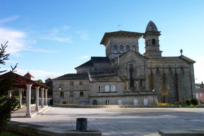 Plaza de la iglesia, GUITIRIZ (Lugo)