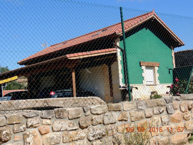 casa moderna pintada de verde, QUINTANILLA DE LAS TORRES (Palencia)