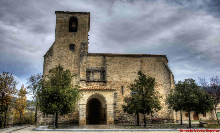 Puerta de entrada de la Iglesia, ELCANO (Navarra)