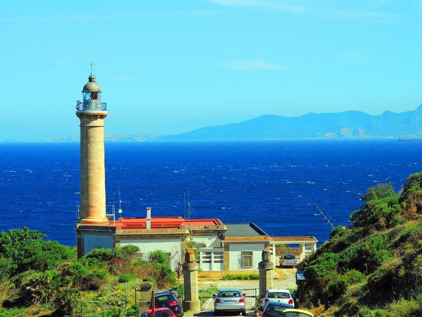 Foto de Faro de Punta Carnero en Algeciras, Cádiz