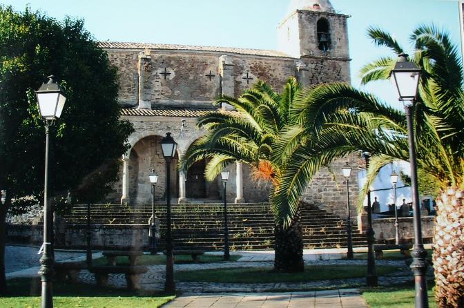 Ibahernando Iglesia y Plaza de la Fontanilla, IBAHERNANDO (Cáceres)