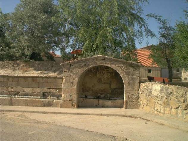 Foto de Fuente Vieja en Jabaloyas, Teruel