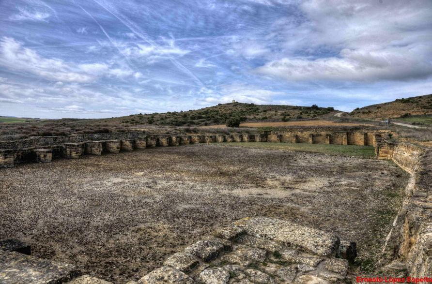 vista del embalse, MENDIGORRIA (Navarra)