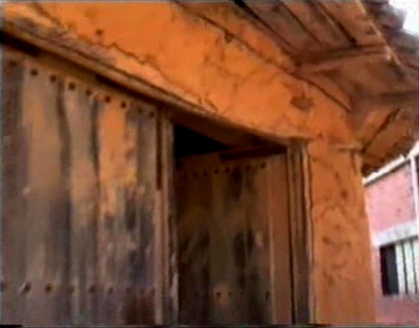 La puerta trasera de la casa de mis abuelos, CASTILFALE (León)