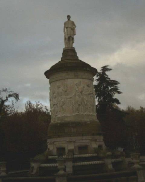 Monumento a Julián Gayarre, PAMPLONA (Navarra)
