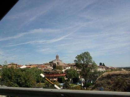 iglesia de simancas de lejos