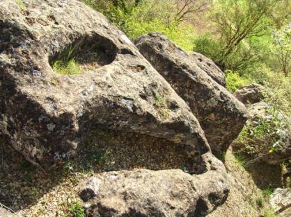 Tumbas antropomorfas