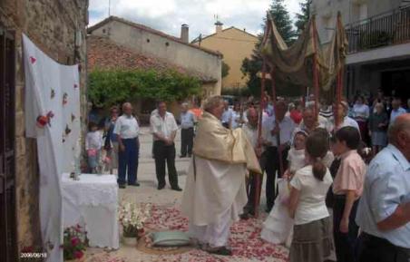 Continúa procesión